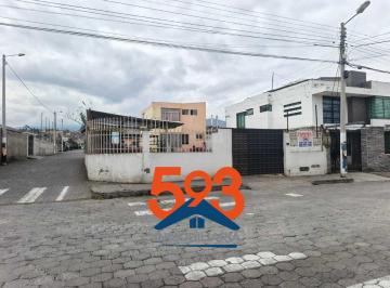Casa de 3 habitaciones, Latacunga · Casa de Venta en Latacunga