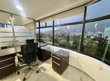 Oficina comercial · 110m² · 2 Estacionamientos · Mv - Sector La Carolina, Av Shyris en Renta Oficina Amoblada 110 m² con Linda Vista, Edificio Corpora