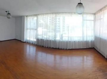 Departamento de 4 habitaciones, Quito · Renta Amplio Dep. con Terraza y Balcones Independientes, 4 Habitaciones, Vista, C. C. El Jardin