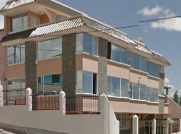 Departamento · 381m² · 3 Habitaciones · 1 Estacionamiento · Departamento en Renta en Huachi La Victoria, Ambato, Vanr
