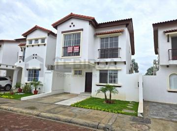 Casa de 3 habitaciones, Guayaquil · Casa en Venta /alquiler, de 3 Dorm. a Estrenar - Urb. Terranostra, Bellaterra, Vía a La Costa