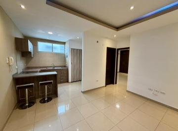 Departamento · 50m² · 1 Habitación · 1 Estacionamiento · Suite en Alquiler con Acabados de Lujo en Kennedy Norte, Cerca del C. C. San Marino