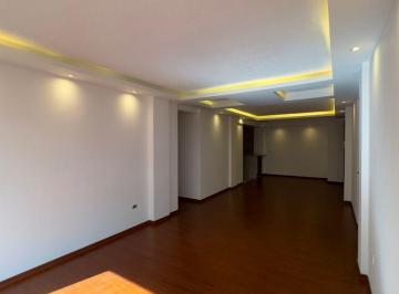 Departamento de 3 habitaciones, Quito · Departamento Remodelado de 3 Habitaciones - en Venta - Av Brasil - 98 m²