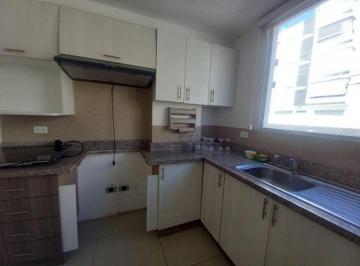 Departamento de 2 habitaciones, Quito · Suite Urbanización El Condado Sector Norte Centro Comercial El Condado