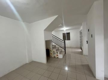 Casa · 140m² · 3 Habitaciones · 2 Estacionamientos · Casa en Alquiler en Villa Bonita, Norte de Gye Joeg
