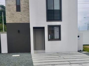 Casa de 3 habitaciones, Daule · Casa por Estrenar de 3 Dorm. en Urb. La Rioja