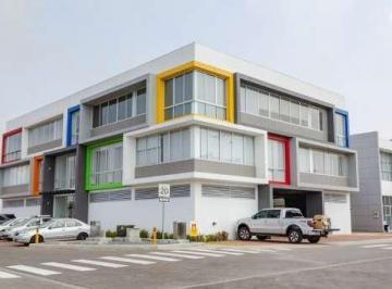 Oficina comercial · 50m² · 1 Estacionamiento · Oficina en Samborondón