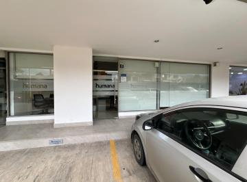 Local comercial · 90m² · 2 Estacionamientos · Aprovecha Esta Oportunidad de Renta Local Comercial - Cuenca