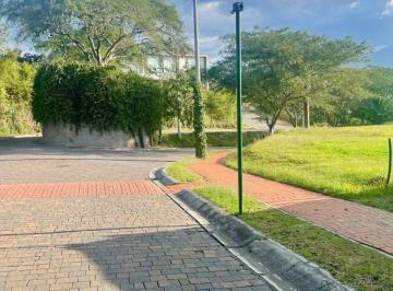 Terreno / Lote , Quito · Lindo Terreno en Urbanización Exclusiva
