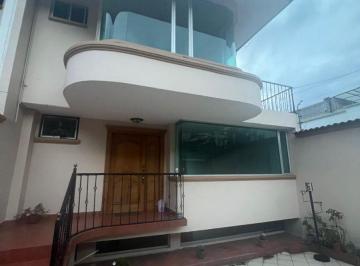 Casa de 4 habitaciones, Quito · Vendo Casa de Oportunidad en Ponceano