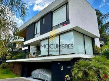 Casa de 4 habitaciones, Quito · Casa de Lujo de Venta o Renta en Nayon