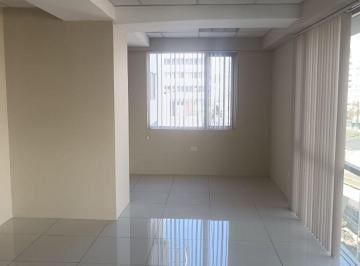 Oficina comercial , Quito · Oficina Comercial de 85 m² en Venta y Alquiler en Centro Norte, Av Atahualpa E Iñaquito, Edificio