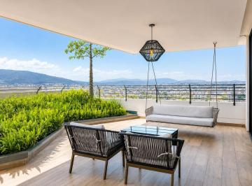 Departamento · 100m² · 3 Habitaciones · 2 Estacionamientos · Departamento en Alquiler en Quito Cerca de Quicentro Norte