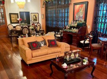 Casa de 4 habitaciones, Guayaquil · Vendo Casa en Lomas de Urdesa