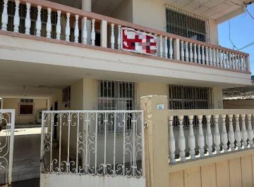 Casa · 241m² · 3 Habitaciones · 1 Estacionamiento · Venta de Casa en Salinas, Cdla Italiana, a un Minuto del Malecón de Salinas, Genf