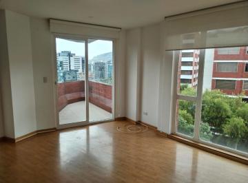 Departamento de 3 habitaciones, Quito · Bellavista Baja Departamento 3 Dorm. con Balcones Linda Vista, 1200 m, Aceptan Mascota
