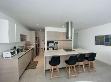 Departamento de 3 habitaciones, Quito · Departamento Pb con Jardin y Pérgola