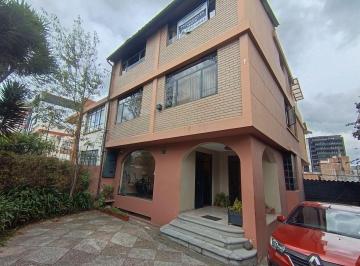 Casa en Venta de 4 habitaciones Mariana de Jesús · Casa Rentera y Comercial en Venta – Jorge Juan y Mariana de Jesús