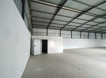 Bodega-Galpón · 660m² · 1 Habitación · 5 Estacionamientos · Yaruqui, de Oportunidad Galpón en Renta, 660 m²