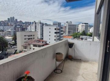 Departamento de 3 habitaciones, Quito · Amplio Departamento de Venta Sector La Pradera Junto a La Flacso