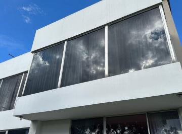 Casa de 9 habitaciones, Quito · Vendo / Rento Casa Comercial Batan Alto Excelente Ubicacion