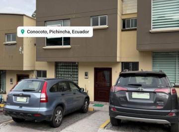 Casa de 3 habitaciones, Quito · Casa en Venta en Conjunto Privado Conocoto