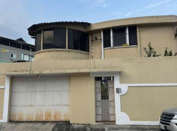 Departamento de 2 habitaciones, Guayaquil · Alquiler de Departamento en Urdesa Norte