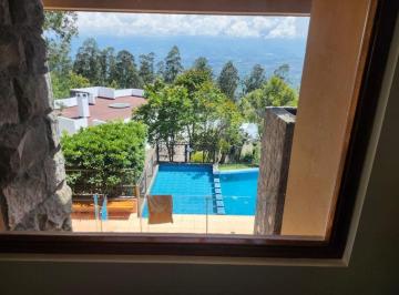 Casa de 4 habitaciones, Quito · Se Vende Casa con Vista Al Valle Seguridad, Monteserrin, Sierra del Moral
