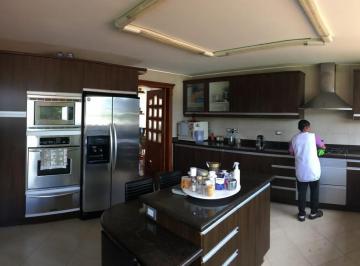 Casa · 4047m² · 6 Habitaciones · 6 Estacionamientos · Venta Casas Gemelas en Jacaranda Cumbaya