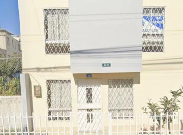 Casa de 3 habitaciones, Quito · Se Vende Casa de 2 Pisos Cdl. Bicentenario