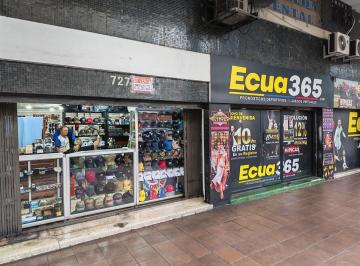 Local comercial · 127m² · 2 Estacionamientos · Venta Locales Comerciales. Centro de Guayaquil. Calle Vélez y Lorenzo Garaicoa. Vyj