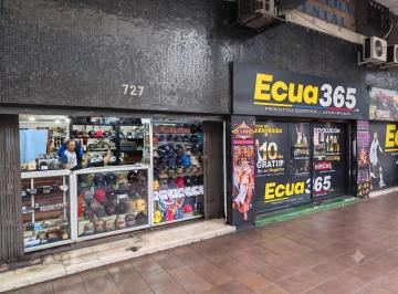 Local comercial · 127m² · 2 Estacionamientos · Venta Locales Comerciales. Centro de Guayaquil. Calle Vélez y Lorenzo Garaicoa. Vyj