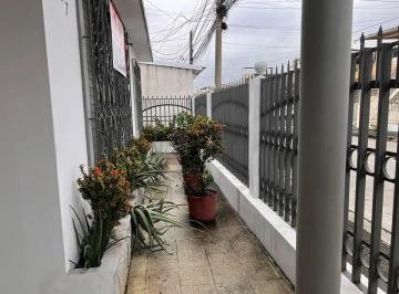 Casa de 4 habitaciones, Guayaquil · Casa de 293 m² con 4 Habitaciones en Venta en Urdesa