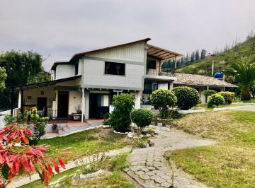 Terreno / Lote · 160m² · 4 Habitaciones · 15 Estacionamientos · Jal. Venta Quinta Guayllabamba 1ha Para Descanso y Agricultura