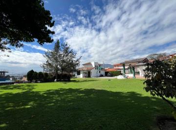 Terreno / Lote , Quito · Terreno de 2600 m² en Venta en San Juan de Cumbayá