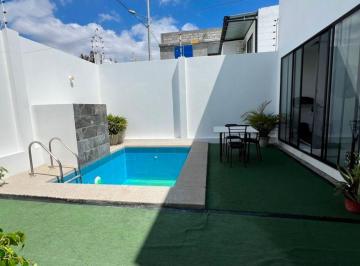 Casa de 3 habitaciones, Manta · Casa de Venta Independiente con Piscina Manta Sur