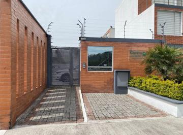 Ingreso con Cerco eléctrico · Casa - Los Cipreses de La Armenia