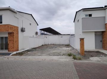 Terreno / Lote , Daule · Venta de Terreno en Urbanizacion Savali. Excelente Ubicacion. Libre de Hipoteca. Pago Solo de con