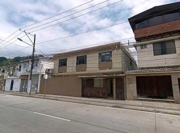 Casa · 257m² · 5 Habitaciones · 3 Estacionamientos · Los Ceibos Familias Grandes o Empresas Casa en Venta