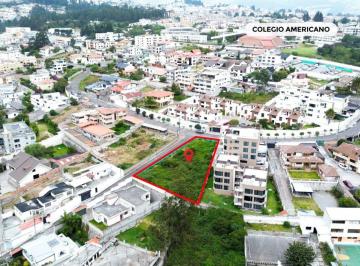 Terreno / Lote , Quito · Terreno de 880 m² en Venta en Carcelén