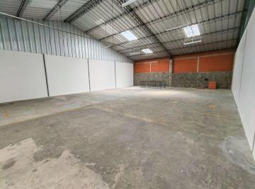 Bodega-Galpón , Quito · Rento Excelente Bodega de 300 m² en Complejo de Bodegas con Guardiania 24 Horas Sector del Condado