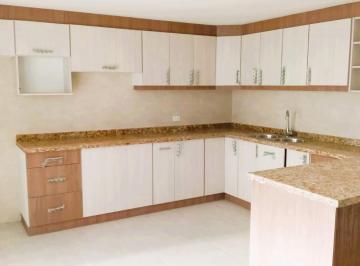 Departamento · 111m² · 3 Habitaciones · 2 Estacionamientos · Venta Departamento 3 Dorm. con Patio. Cerca Al Pinar Bajo