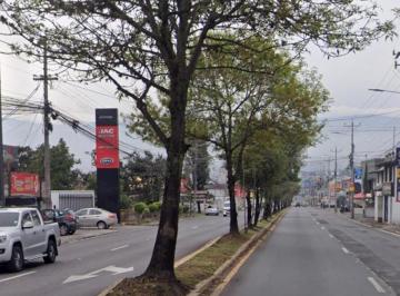 Local comercial · 1500m² · Terreno con Construcciones 100% Comercial Sobre La Interoceanica