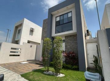 Casa de 3 habitaciones, Guayaquil · Casa en Venta - Condado de Vicolinci