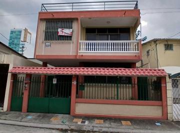 Casa de 7 habitaciones, Guayaquil · Hermosa Casa Rentera de Dos Departamentos Independientes Alborada 6ta Etapa Acepta Entrada y Banco