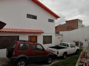 Casa de 3 habitaciones, Ambato · Casa de Venta Sector Universidad Católica - Ambato