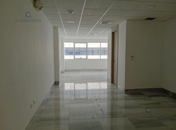 Oficina comercial · 44m² · 1 Estacionamiento · Venta/ Alquiler Oficina Platinum II Av Leon Febres Cordero Daule, K. S.