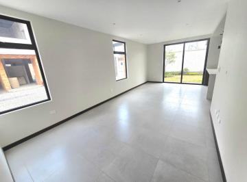 Casa de 3 habitaciones, Quito · Vendo Hermosa Casa Tres Dorm. con Patio - Puembo