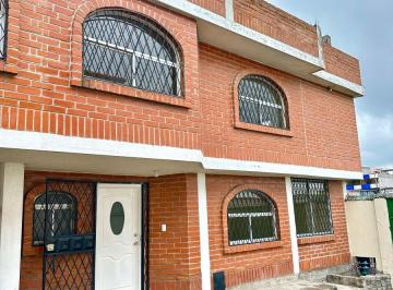 Casa de 3 habitaciones, Quito · Casa con 144 m² en Venta en Sur de Quito