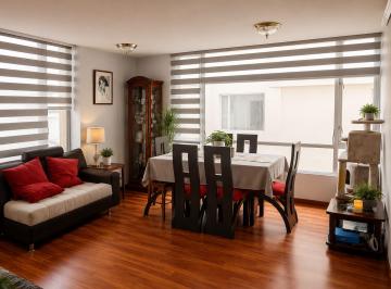 Departamento de 3 habitaciones, Quito · Venta de Hermoso Departamento